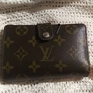 Louis V wallet
